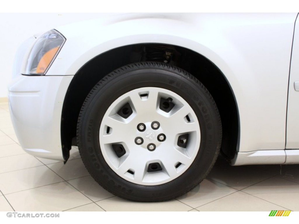 2006 Dodge Magnum SXT Wheel Photo #50648202