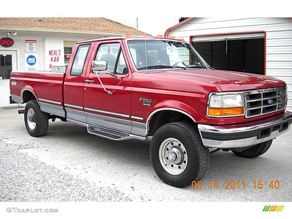 1997 F250 XLT Extended Cab 4x4 - Toreador Red Metallic / Medium Graphite photo #5