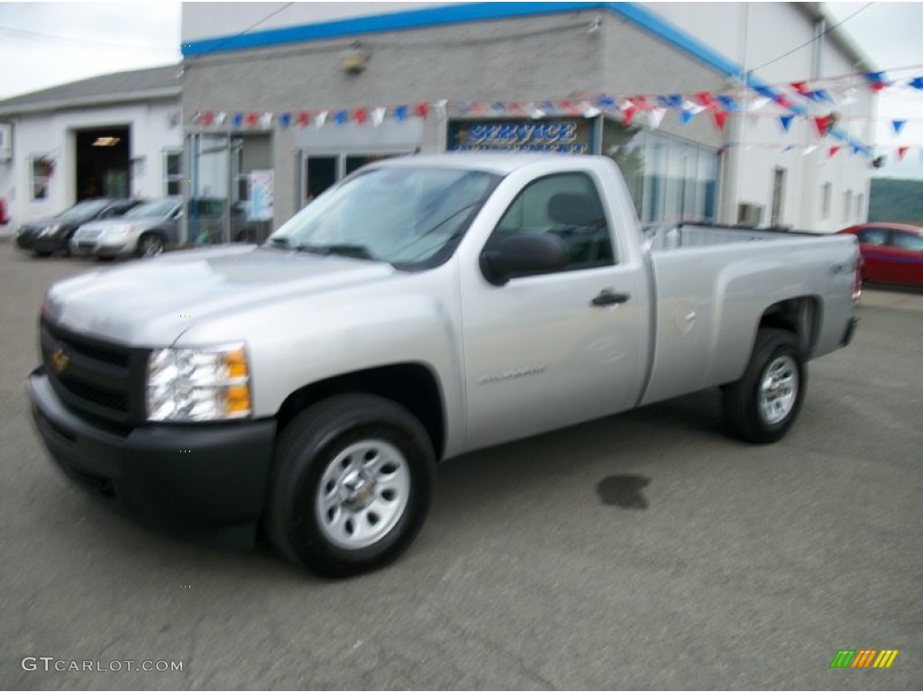 2011 Silverado 1500 Regular Cab 4x4 - Sheer Silver Metallic / Dark Titanium photo #3