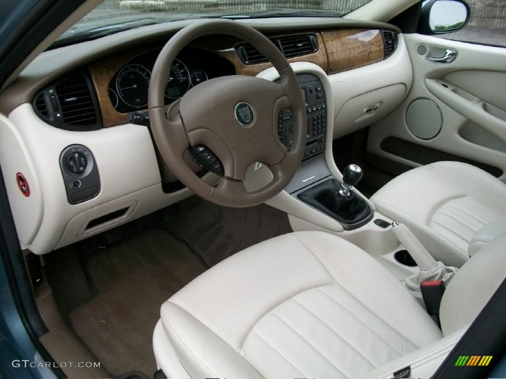 Ivory Interior 2004 Jaguar X-Type 2.5 Photo #50653632
