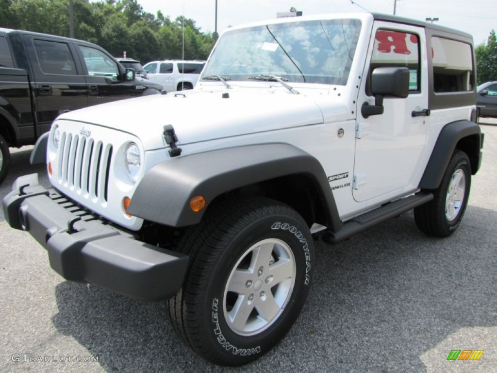 2011 Wrangler Sport S 4x4 - Bright White / Black photo #3