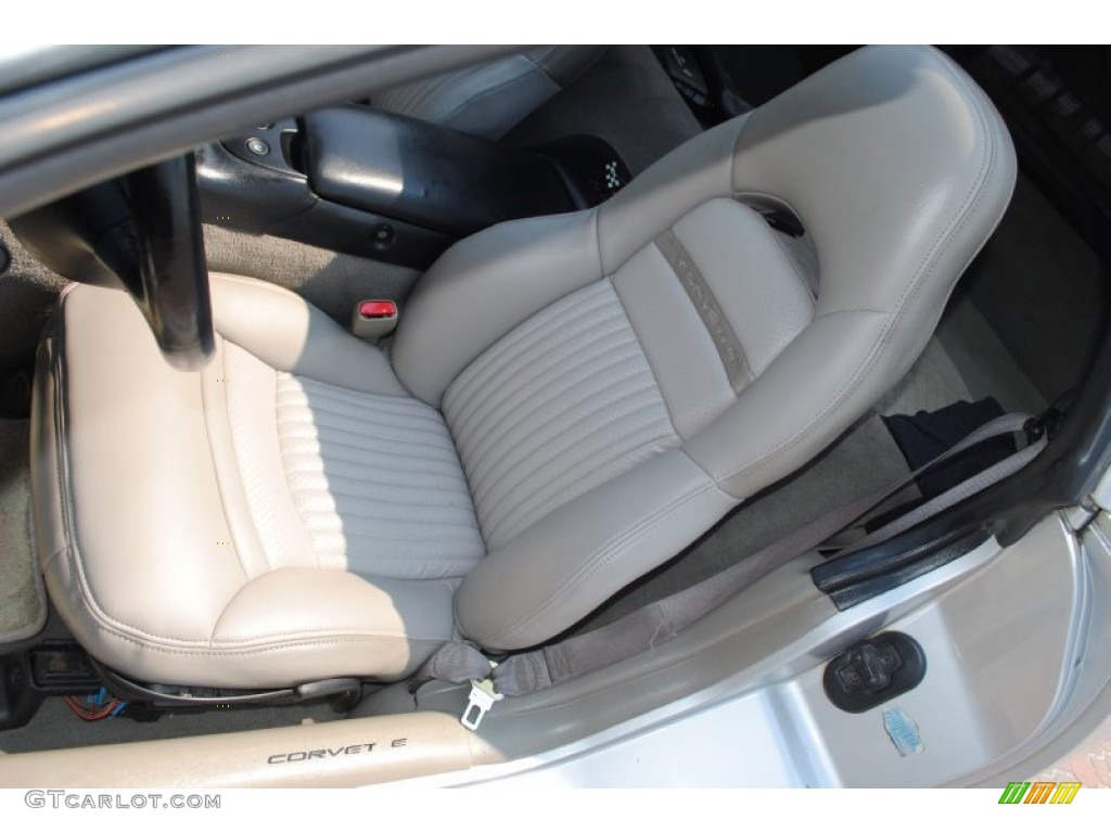 Light Gray Interior 1998 Chevrolet Corvette Coupe Photo #50655826