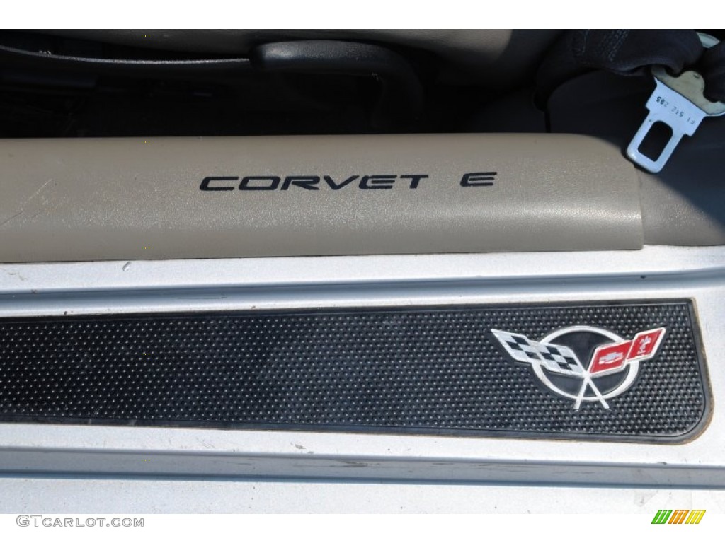 1998 Chevrolet Corvette Coupe Marks and Logos Photo #50655913