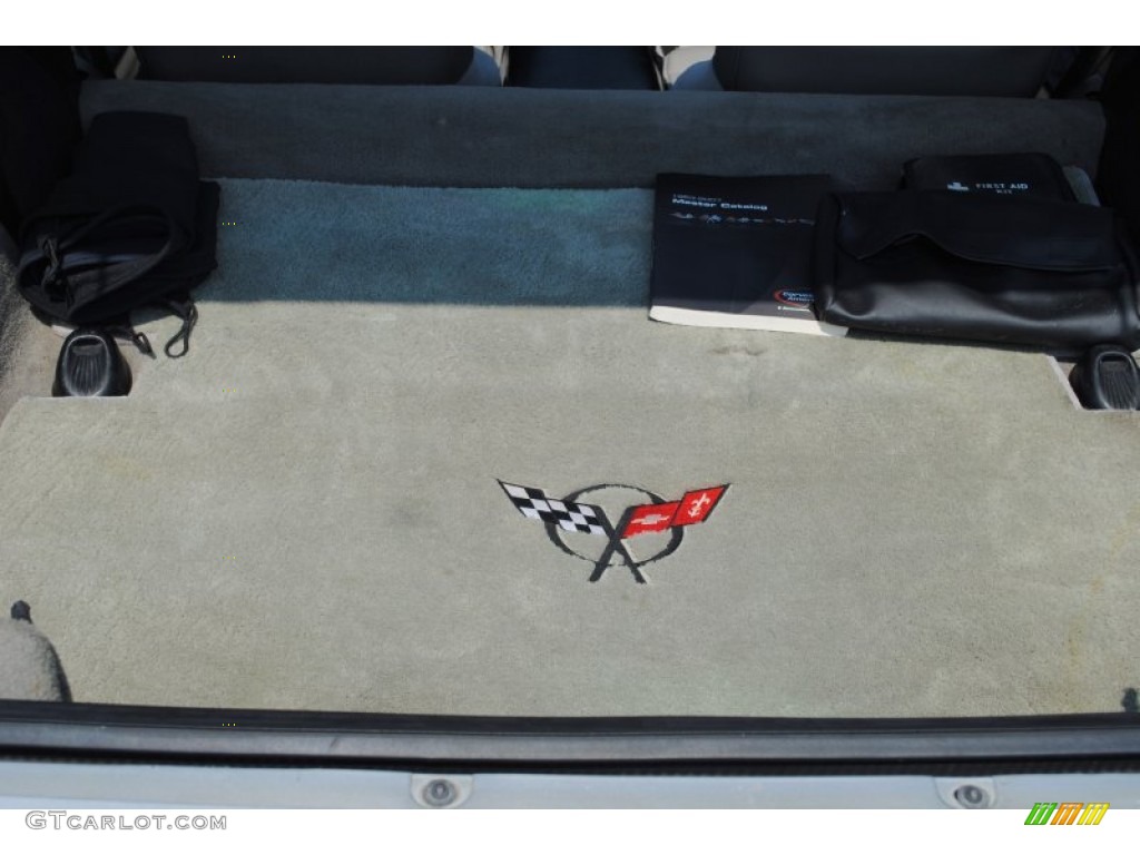 1998 Chevrolet Corvette Coupe Trunk Photo #50656204