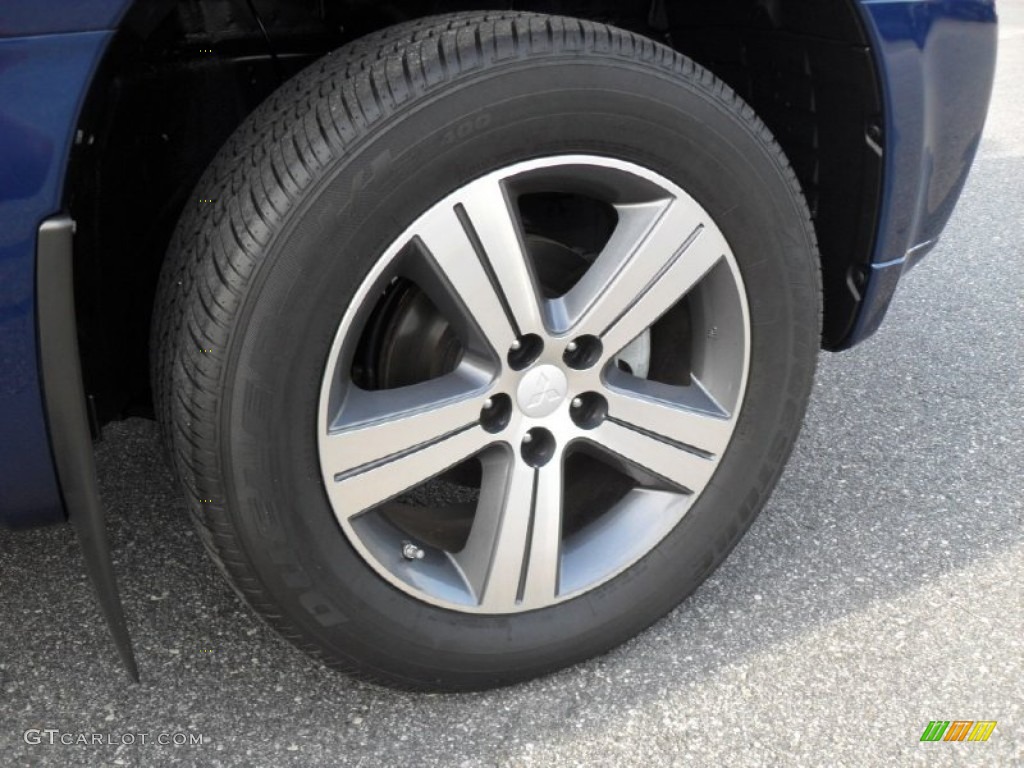 2010 Mitsubishi Endeavor SE AWD Wheel Photo #50657393