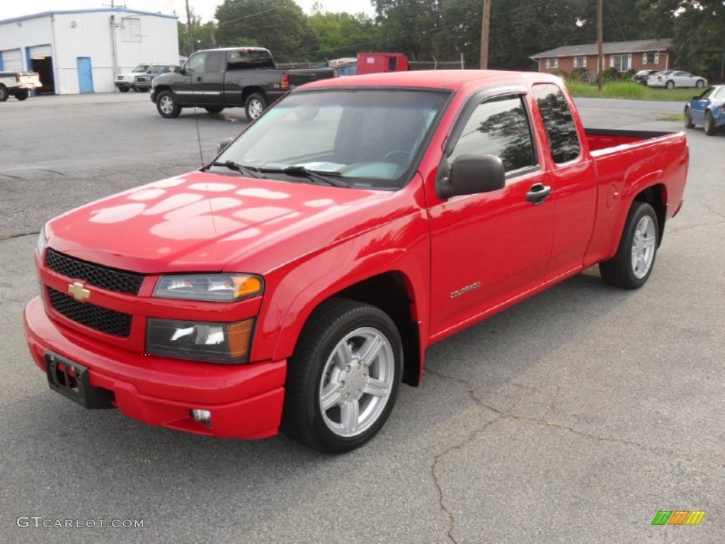 2005 Colorado LS Extended Cab - Victory Red / Very Dark Pewter photo #1