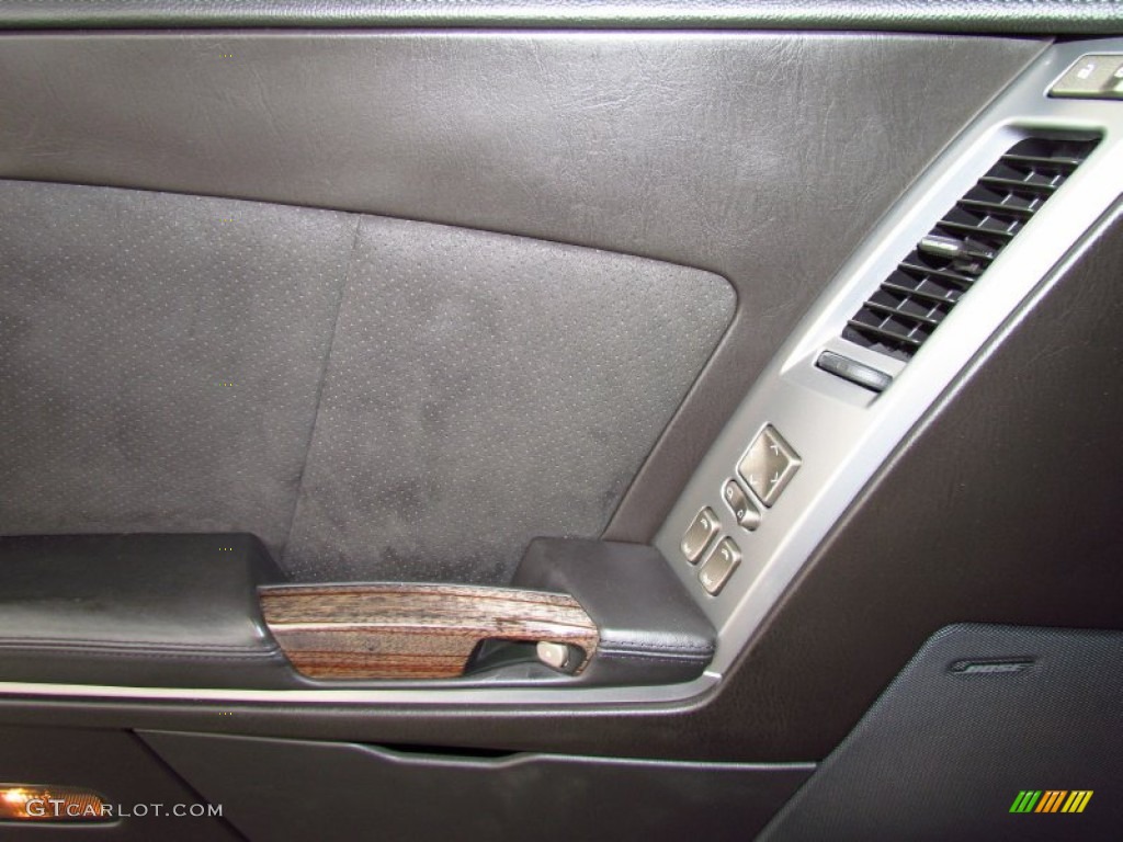 2007 Cadillac XLR -V Series Roadster Controls Photo #50658155