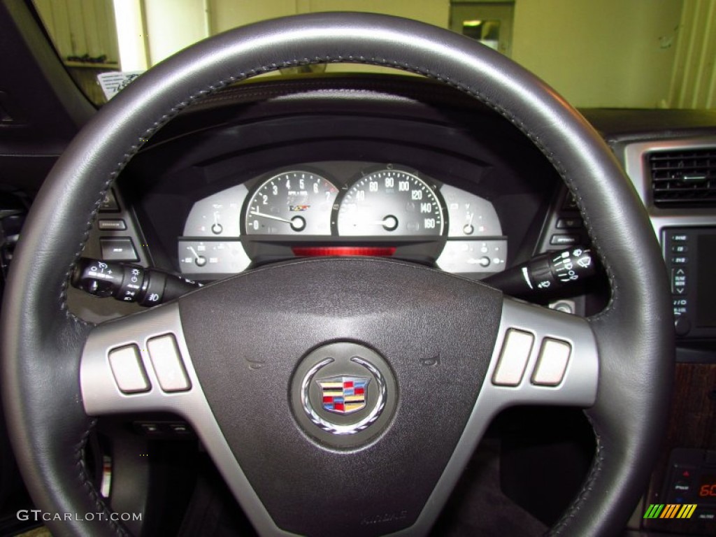 2007 Cadillac XLR -V Series Roadster Steering Wheel Photos