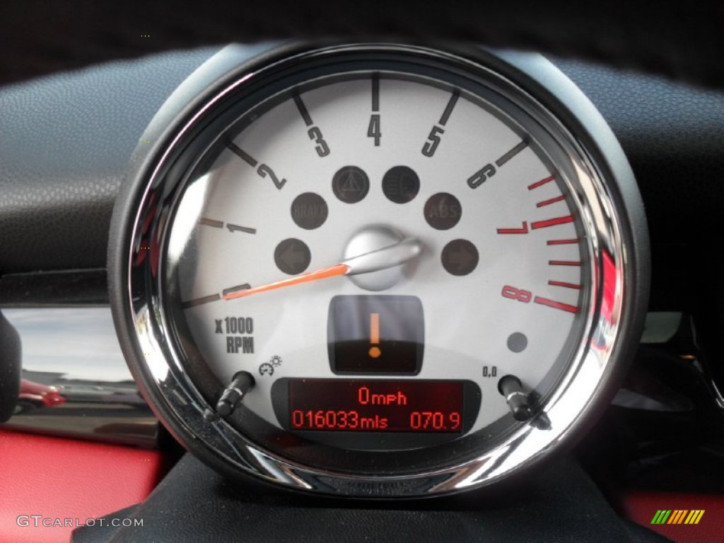 2009 Mini Cooper Clubman Gauges Photo #50658524