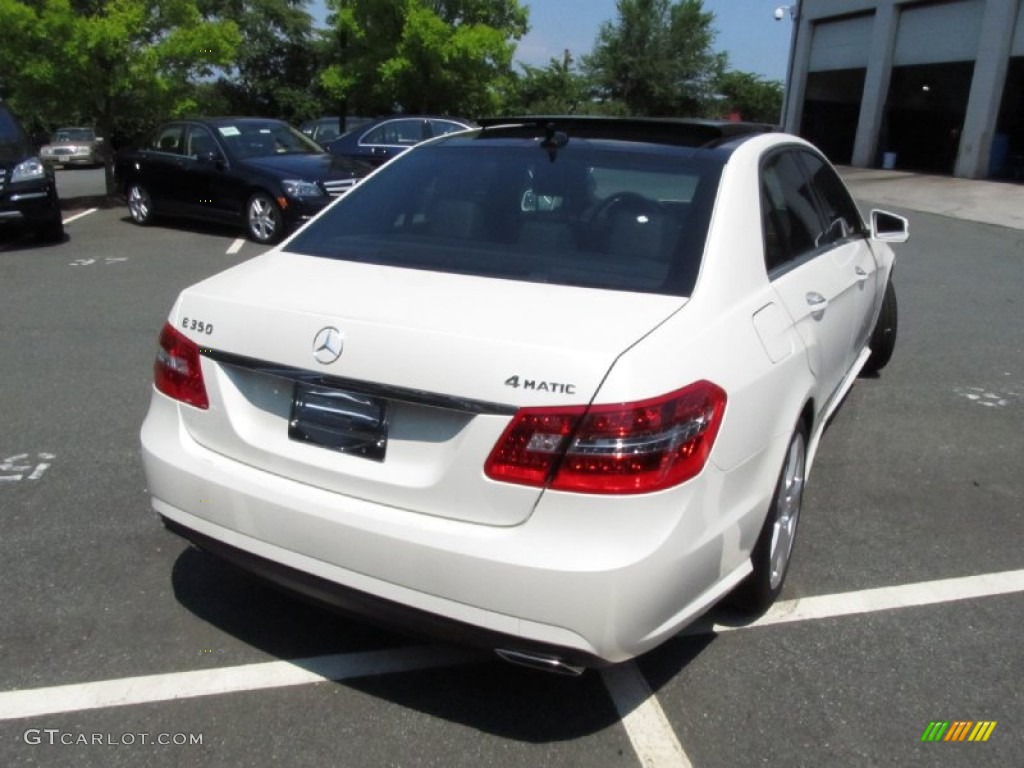 2011 E 350 4Matic Sedan - Arctic White / Black photo #2