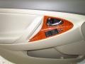 Super White - Camry Hybrid Photo No. 12