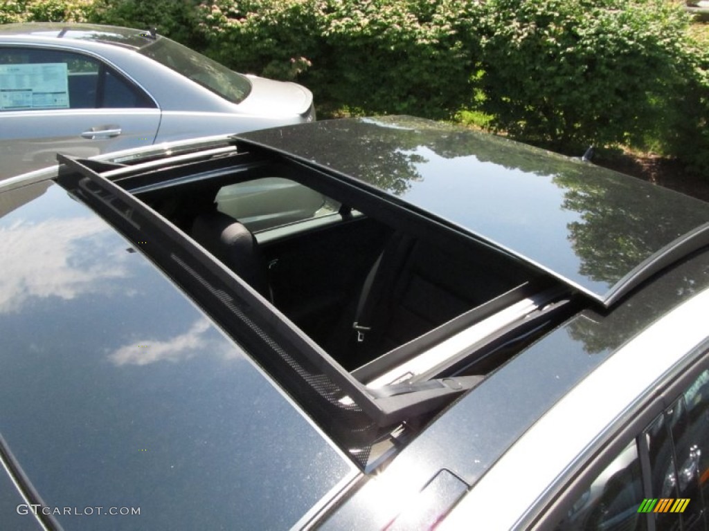 2011 E 350 4Matic Sedan - Arctic White / Black photo #3