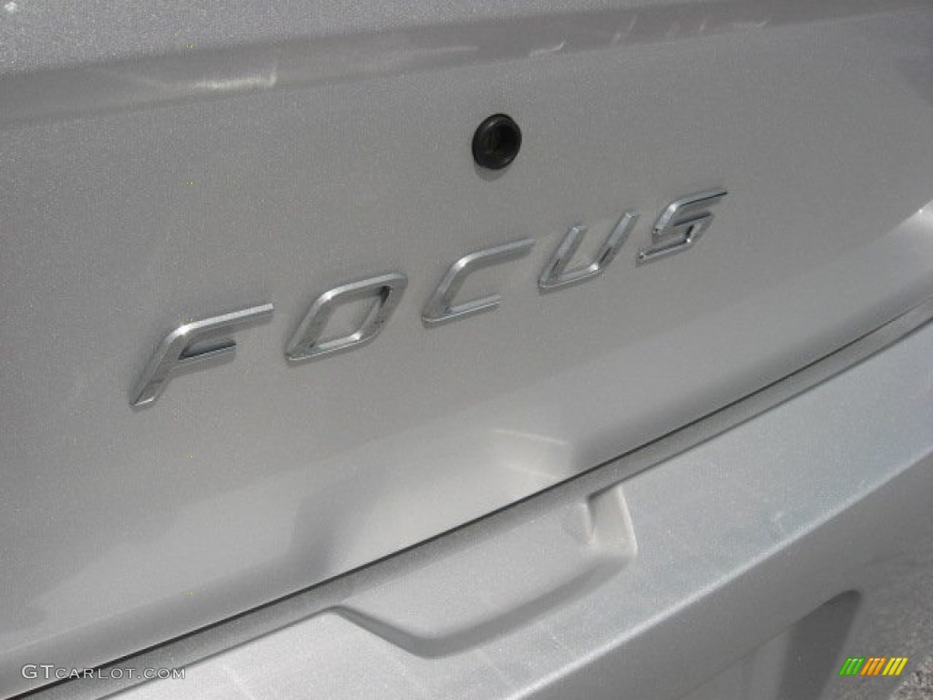 2009 Focus SES Coupe - Brilliant Silver Metallic / Medium Stone photo #45