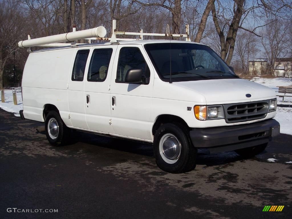 2002 E Series Van E350 Commercial - Oxford White / Medium Graphite photo #1