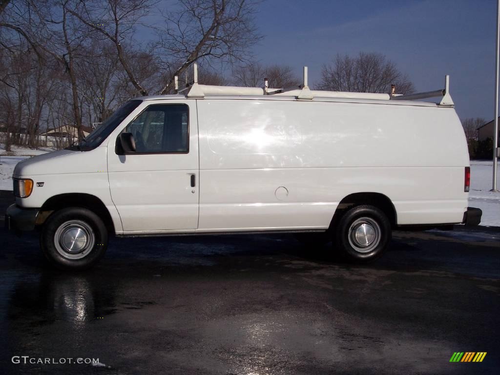 2002 E Series Van E350 Commercial - Oxford White / Medium Graphite photo #11