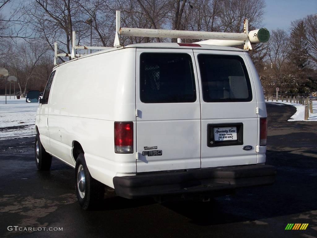 2002 E Series Van E350 Commercial - Oxford White / Medium Graphite photo #15