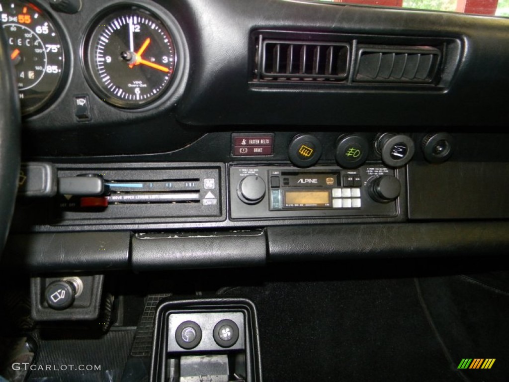 1982 Porsche 911 Carrera Targa Controls Photo #50666422