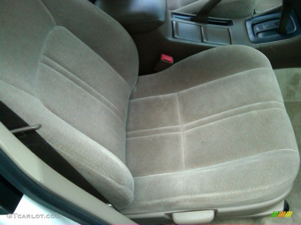 1998 Camry LE V6 - Super White / Oak photo #14