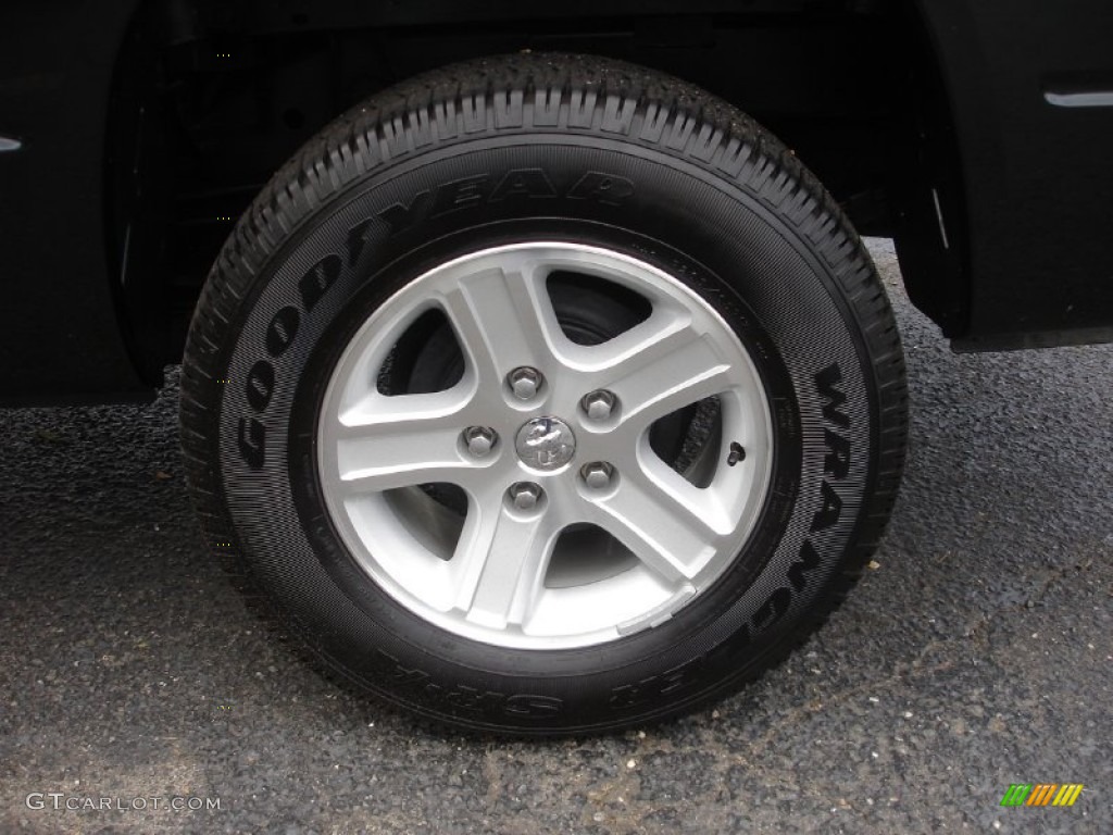 2011 Dodge Dakota Big Horn Crew Cab 4x4 Wheel Photo #50669606