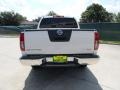 2011 Avalanche White Nissan Frontier SV Crew Cab 4x4  photo #4