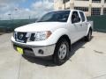 2011 Avalanche White Nissan Frontier SV Crew Cab 4x4  photo #7