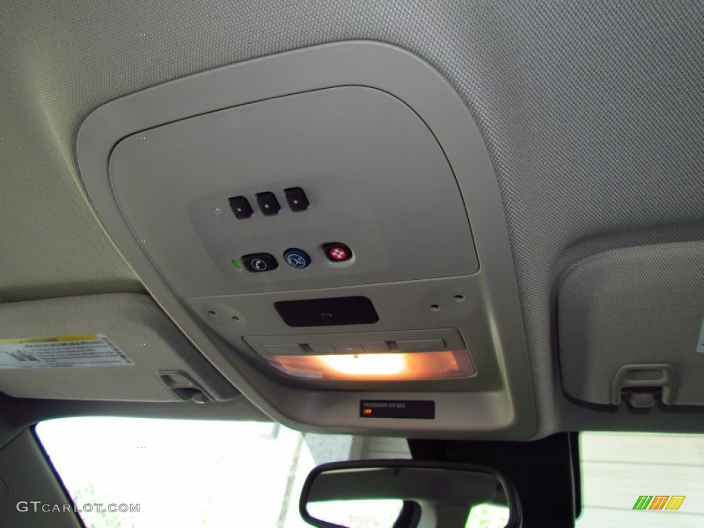 2011 Chevrolet Volt Hatchback Controls Photo #50673674