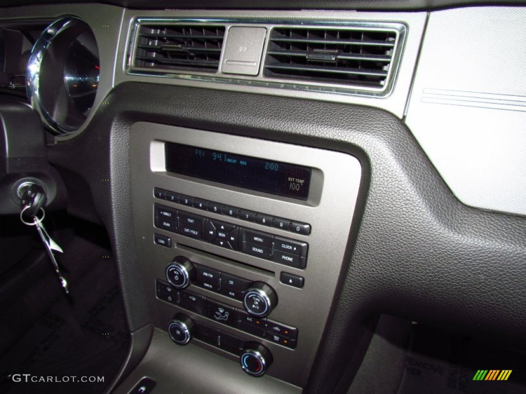 2010 Mustang V6 Coupe - Kona Blue Metallic / Charcoal Black photo #16