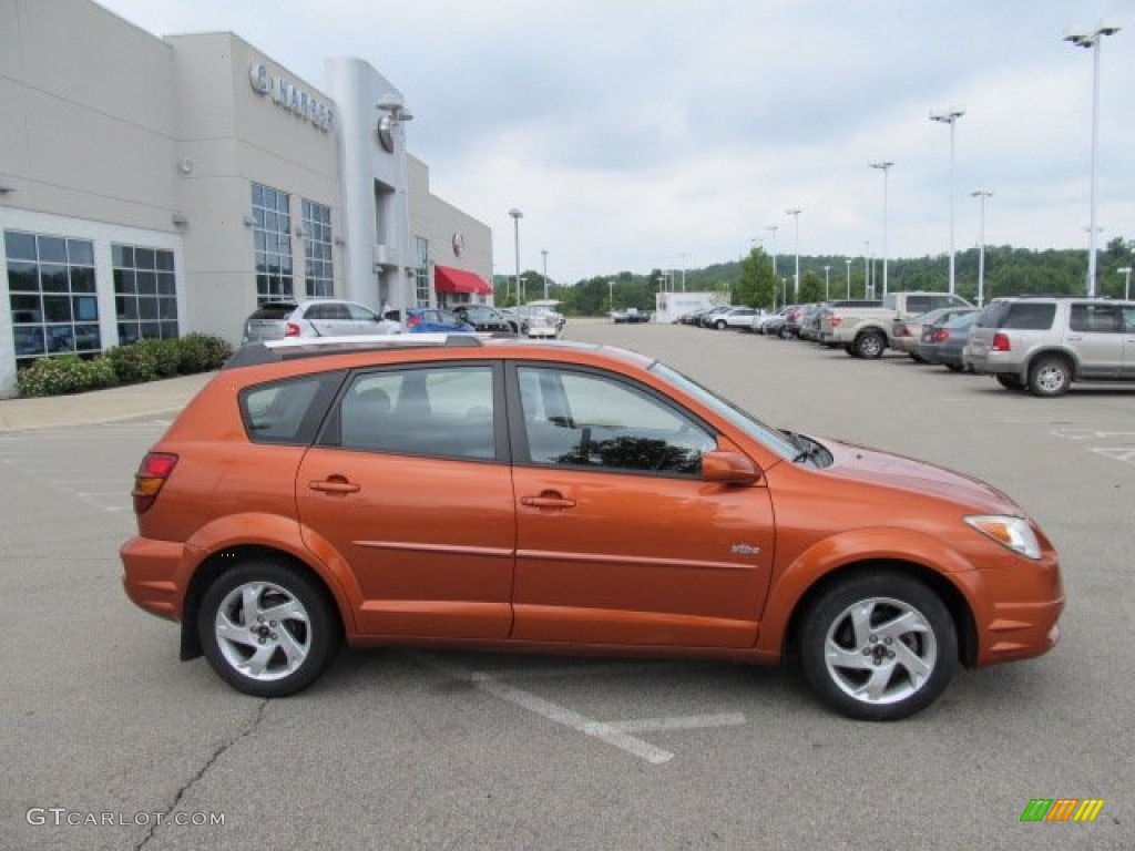 2005 Vibe  - Fusion Orange Metallic / Slate photo #2