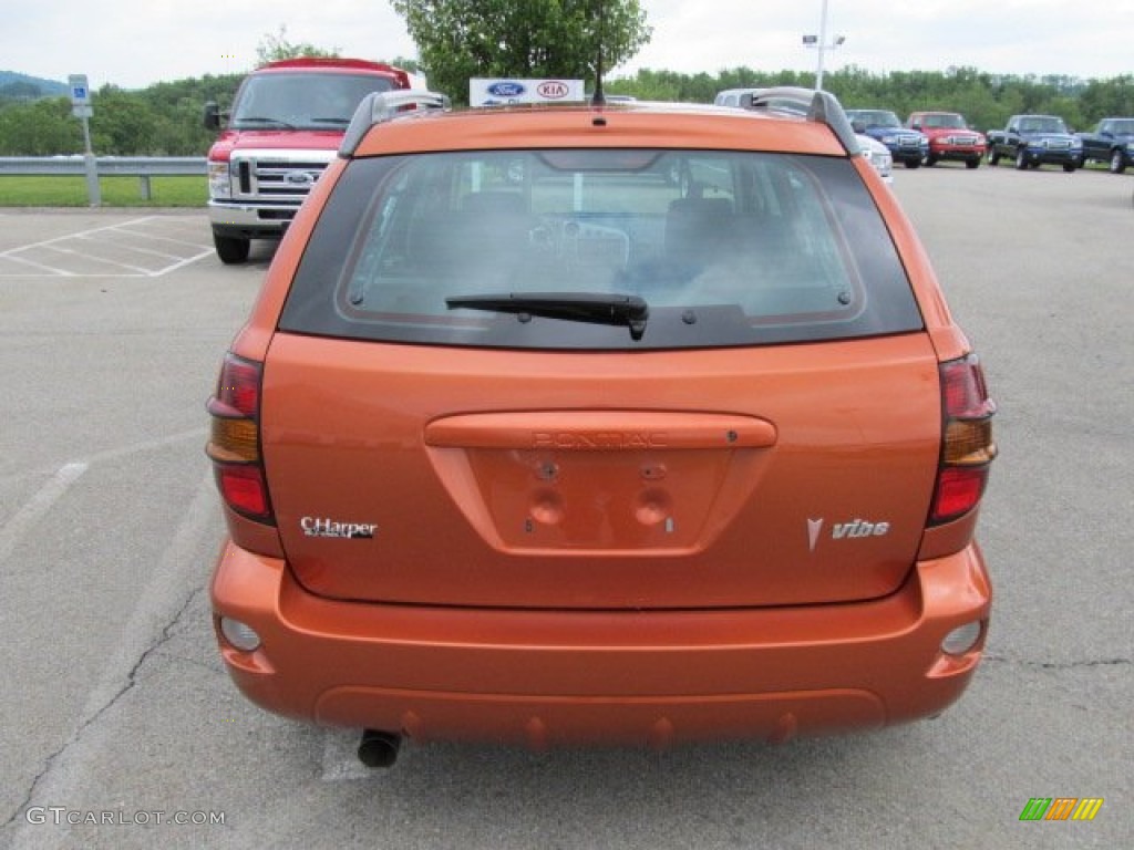 2005 Vibe  - Fusion Orange Metallic / Slate photo #9
