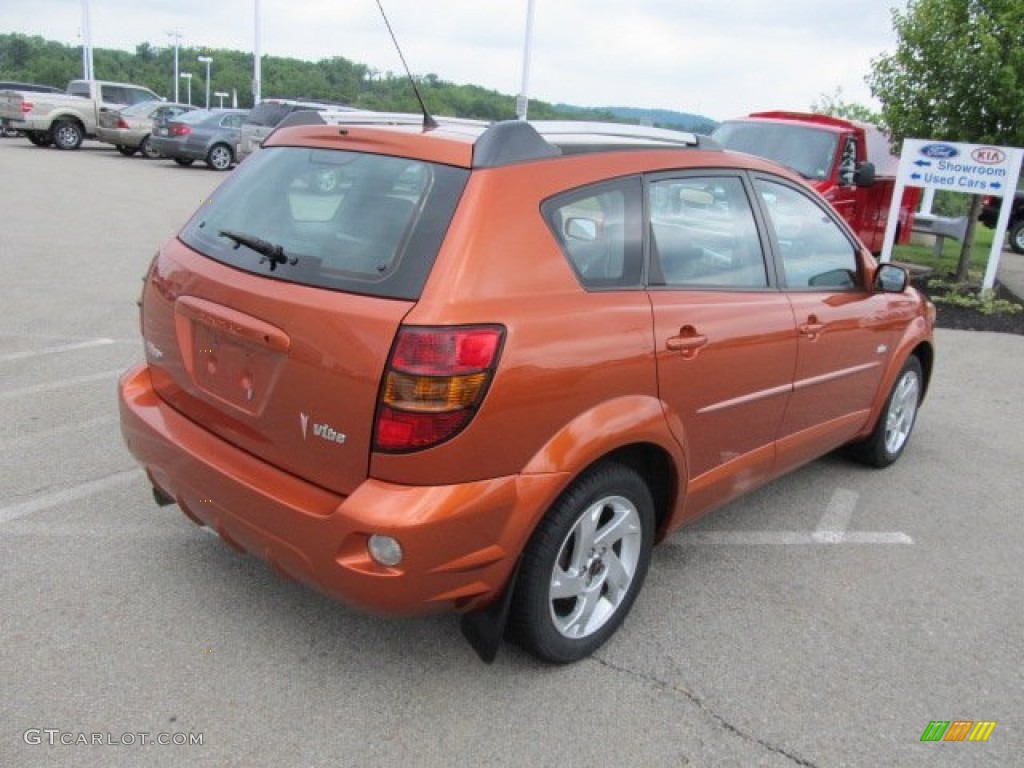 2005 Vibe  - Fusion Orange Metallic / Slate photo #10