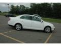 Candy White - Jetta SE Sedan Photo No. 13