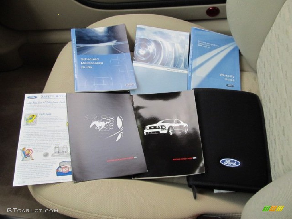 2005 Ford Mustang GT Deluxe Coupe Books/Manuals Photo #50679404