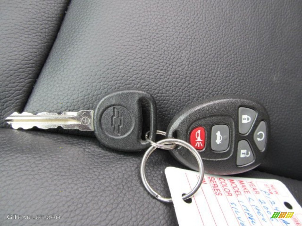 2006 Impala LT - Silverstone Metallic / Ebony Black photo #25