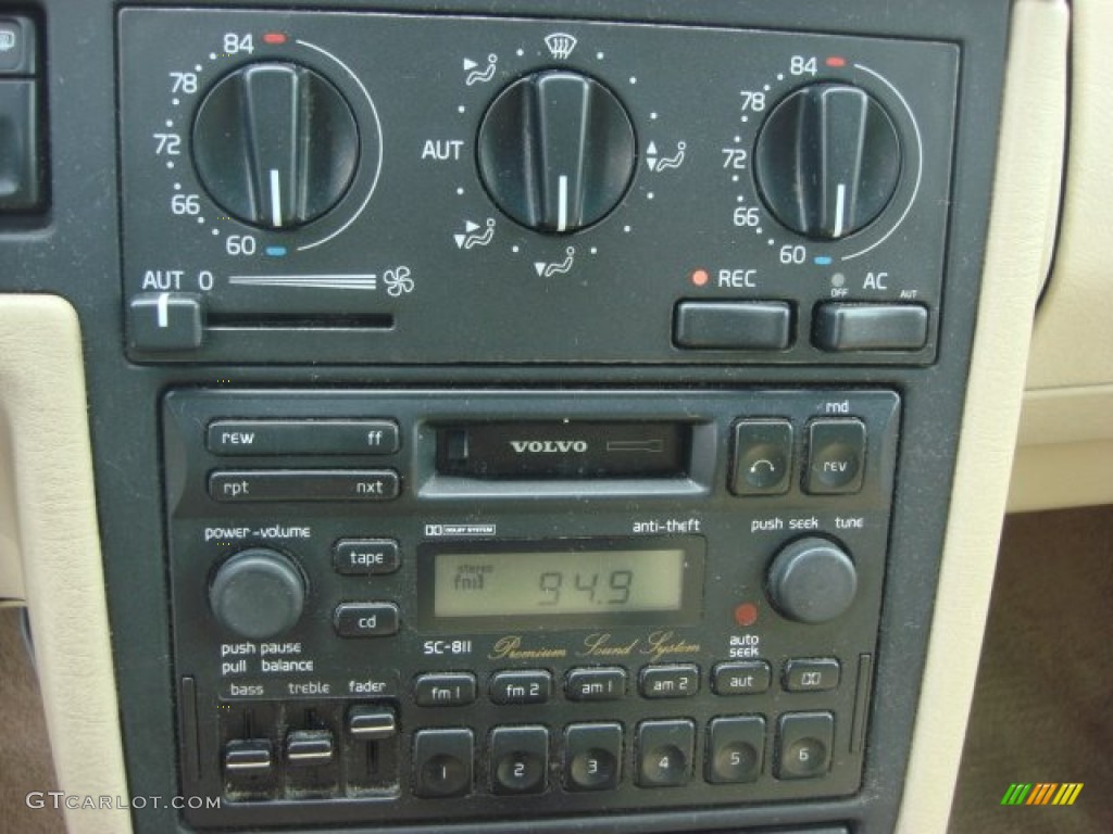 1996 Volvo 850 Wagon Controls Photos
