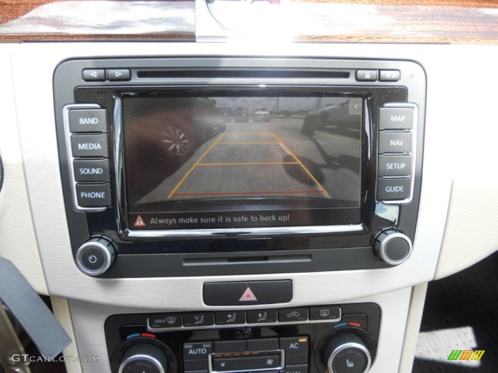 2012 Volkswagen CC Lux Plus Controls Photo #50683097