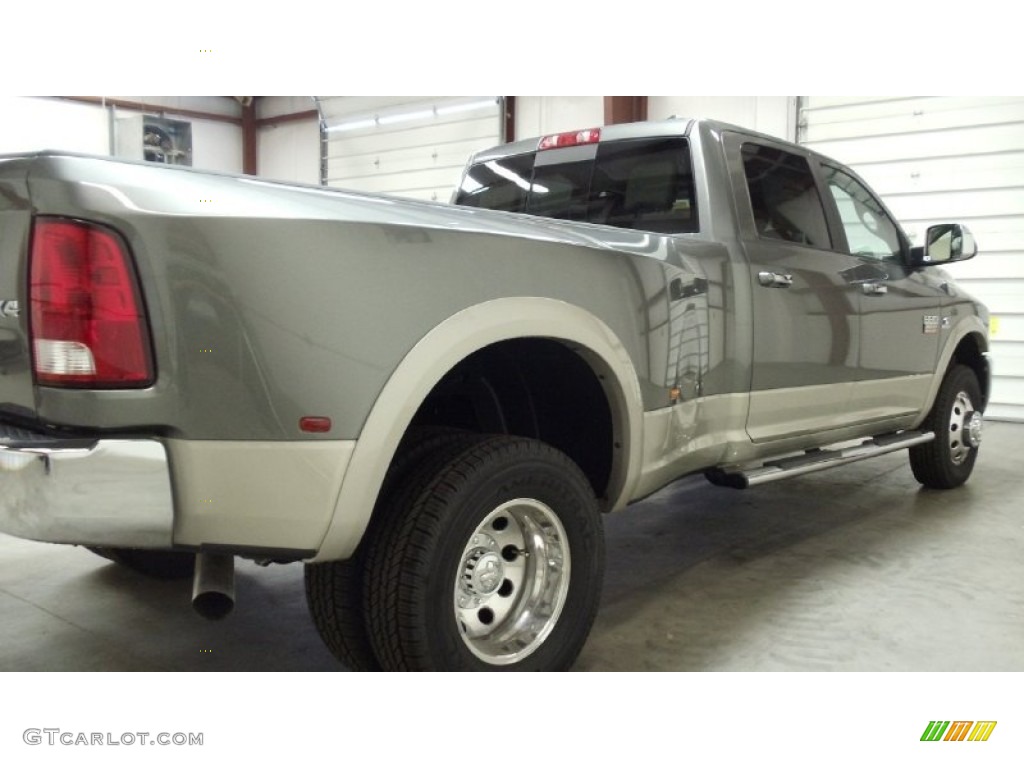 2011 Ram 3500 HD Laramie Crew Cab 4x4 Dually - Mineral Gray Metallic / Light Pebble Beige/Bark Brown photo #10