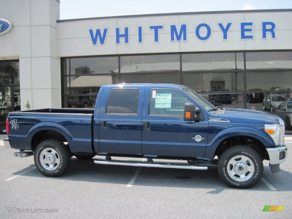 2011 F250 Super Duty XLT Crew Cab 4x4 - Dark Blue Pearl Metallic / Steel Gray photo #1