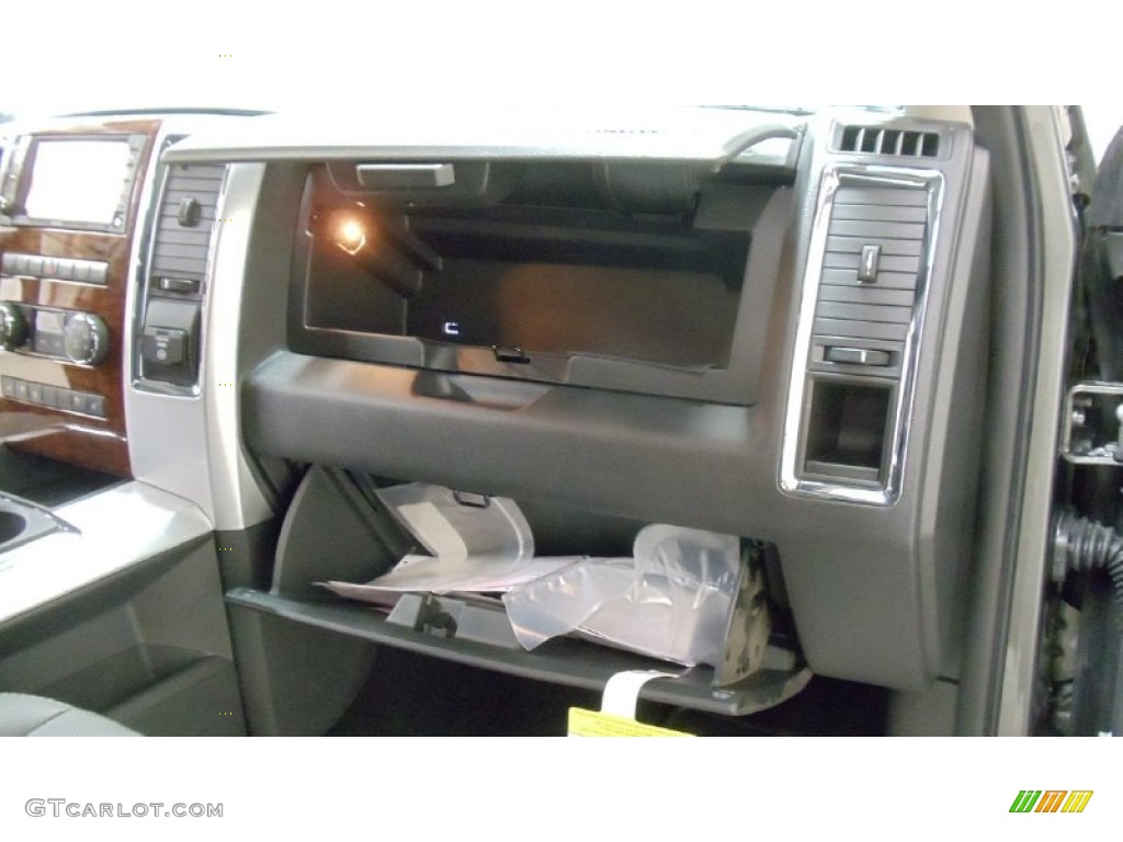 2011 Ram 3500 HD Laramie Crew Cab 4x4 - Mineral Gray Metallic / Dark Slate Gray photo #26