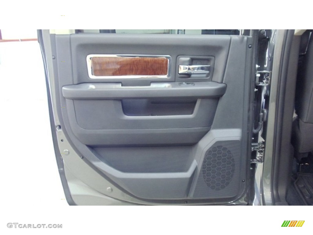 2011 Ram 3500 HD Laramie Crew Cab 4x4 - Mineral Gray Metallic / Dark Slate Gray photo #31