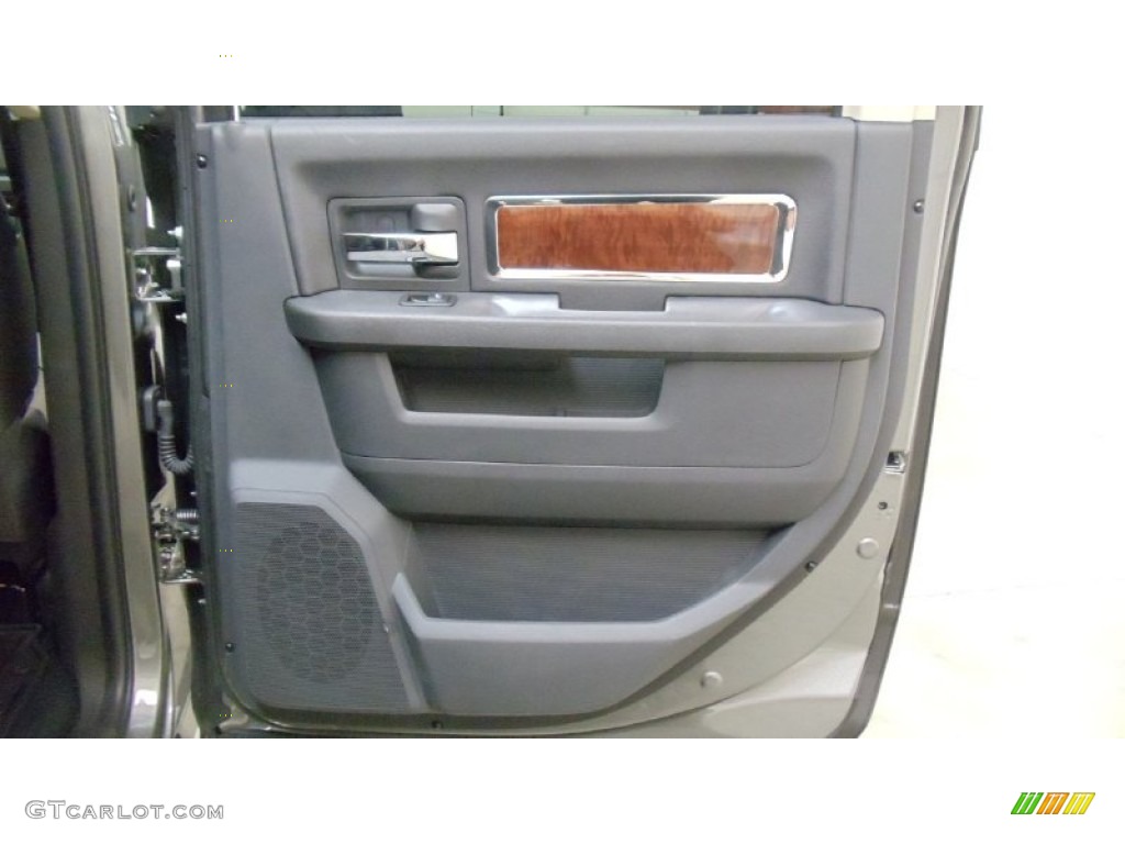 2011 Ram 3500 HD Laramie Crew Cab 4x4 - Mineral Gray Metallic / Dark Slate Gray photo #33