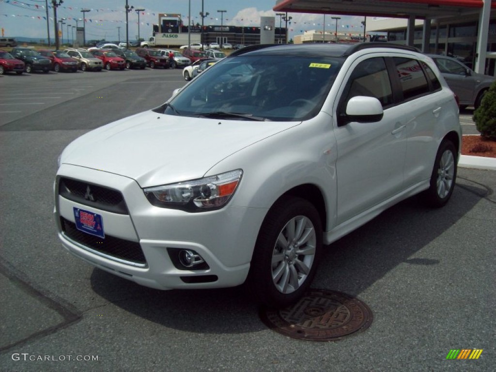 2011 Outlander Sport SE 4WD - Diamond White Pearl / Black photo #1