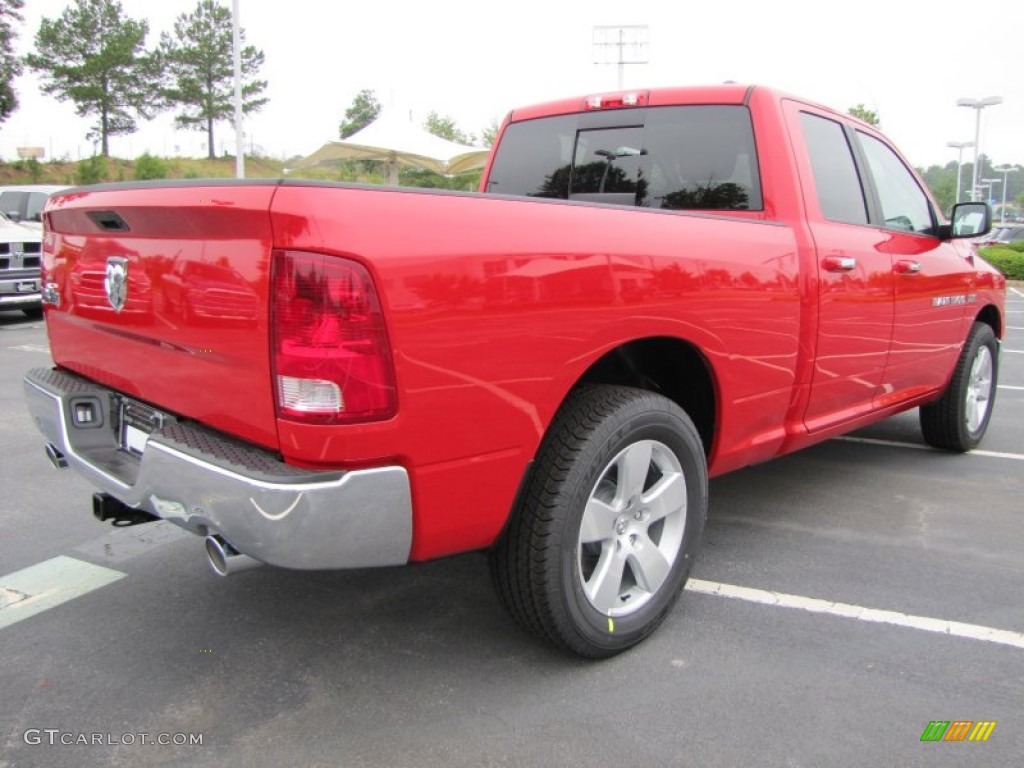 2011 Ram 1500 Big Horn Quad Cab - Flame Red / Dark Slate Gray/Medium Graystone photo #3