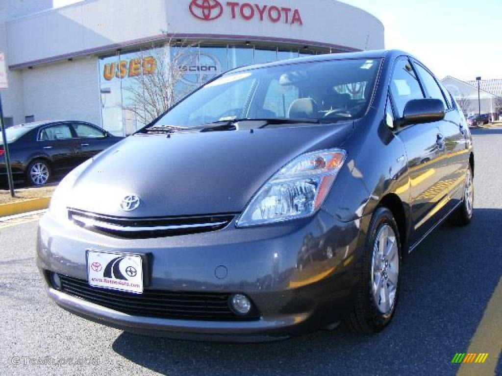 Magnetic Gray Metallic Toyota Prius