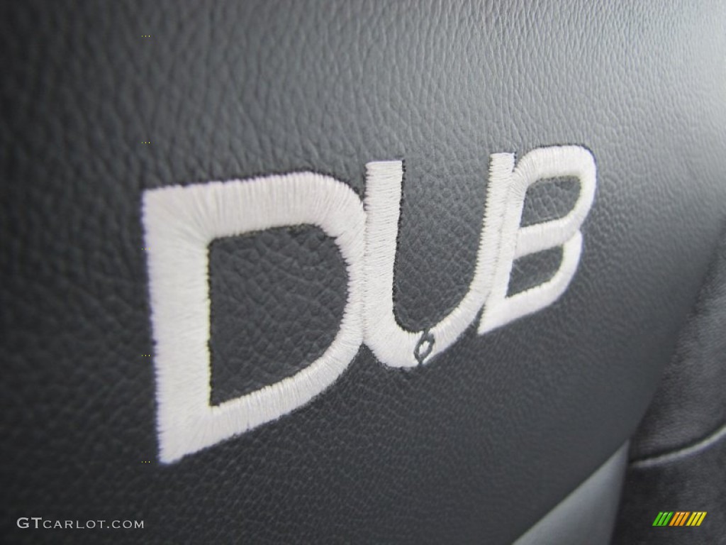 2008 Chrysler 300 Touring DUB Edition Marks and Logos Photo #50697454