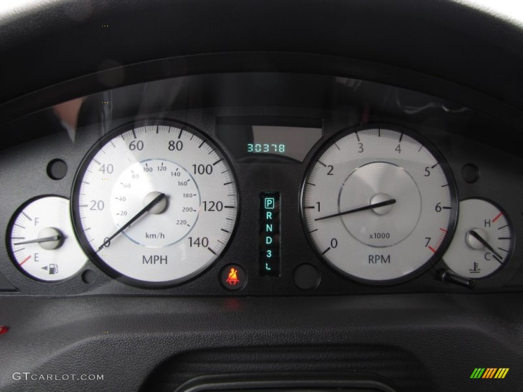 2008 Chrysler 300 Touring DUB Edition Gauges Photo #50697544