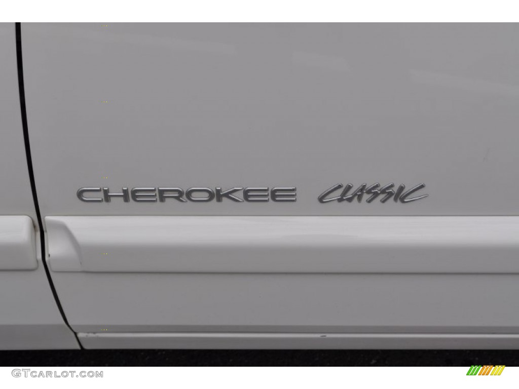 1999 Cherokee Classic 4x4 - Stone White / Agate photo #20