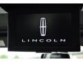 2009 Black Lincoln Navigator L 4x4  photo #33