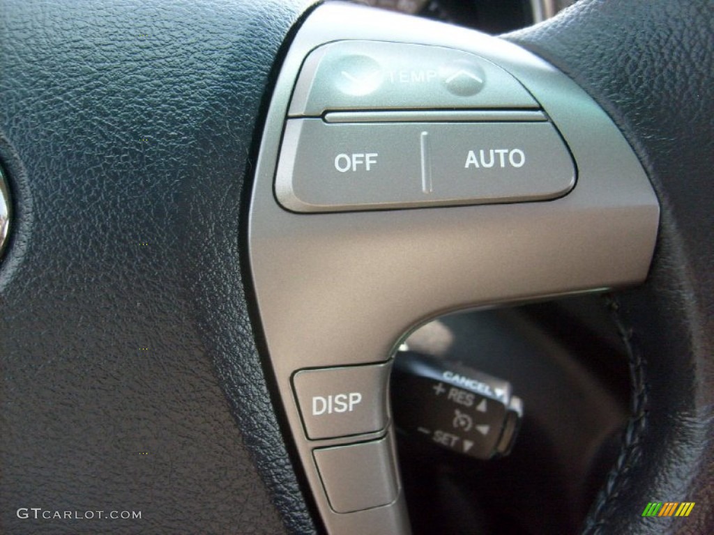 2010 Toyota Highlander SE 4WD Controls Photo #50700421