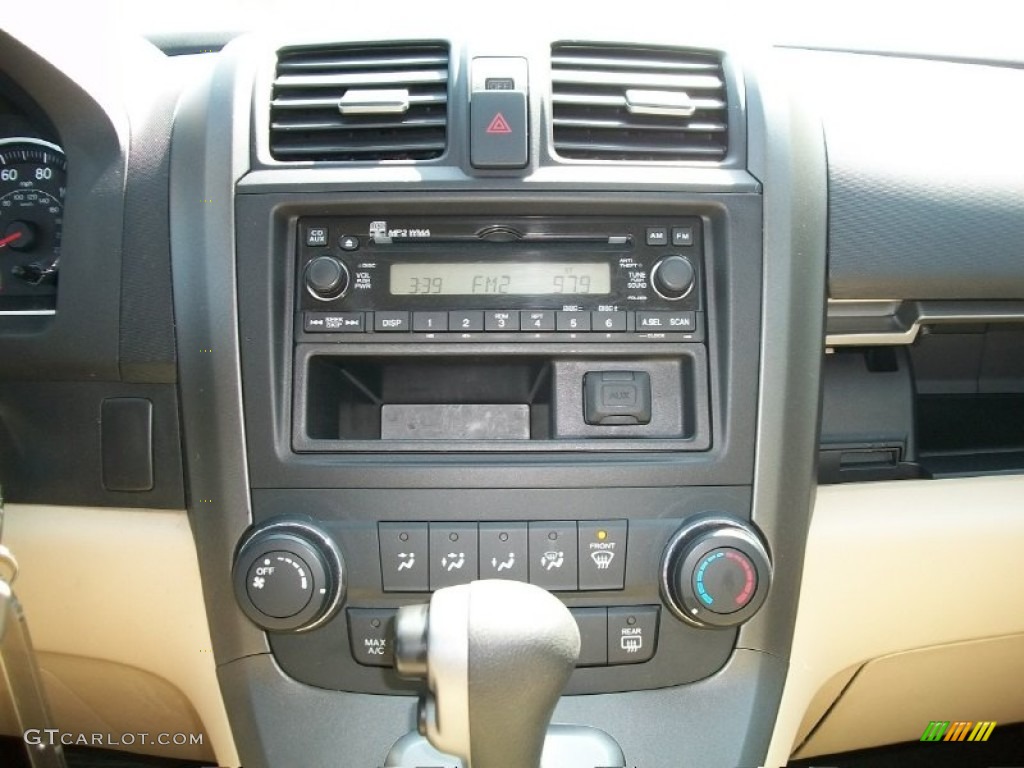 2010 Honda CR-V LX AWD Controls Photo #50700601