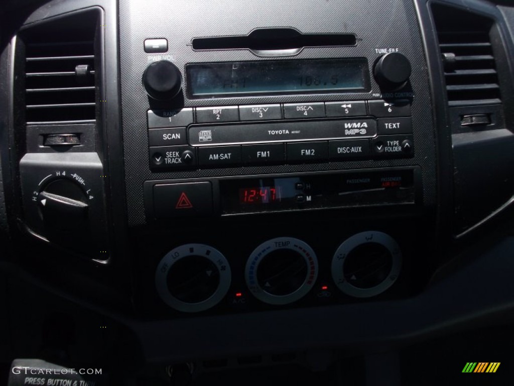 2009 Toyota Tacoma Regular Cab 4x4 Controls Photo #50705359